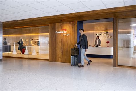 Capital One Opens Dulles Airport Lounge Wtop News