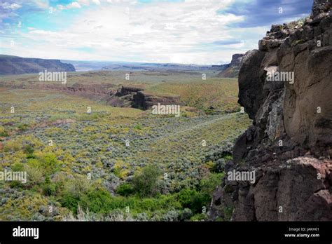 Columbia River Gorge in Washington State, USA Stock Photo - Alamy