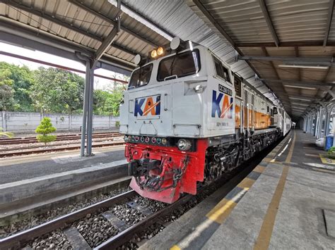 Kai Daop Jember Pastikan Keberangkatan Ka Wijayakusuma Dari Stasiun