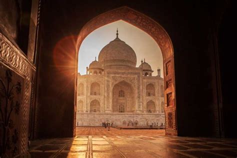 Von Delhi Taj Mahal Agra Mathura Private Tour Transfer Getyourguide