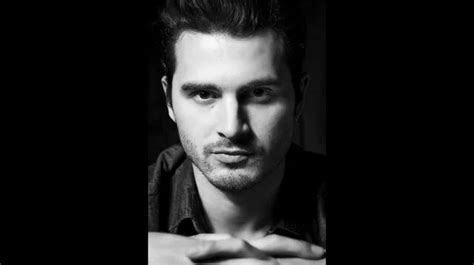 Michael Malarkey - Scars (Майкл Маларки - Шрамы) - Смотреть онлайн в ...