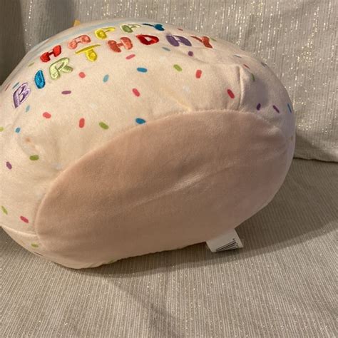 Squishmallows Toys Squishmallows Kiks The Happy Birthday Cake Plush