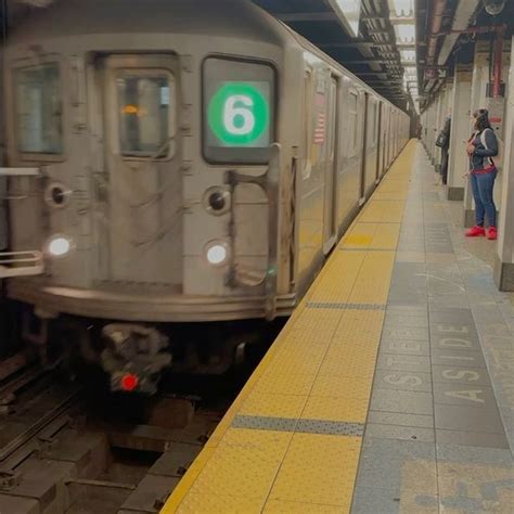 Nyc Subway Etiquette Tips Were Still Required To Wear Face Masks