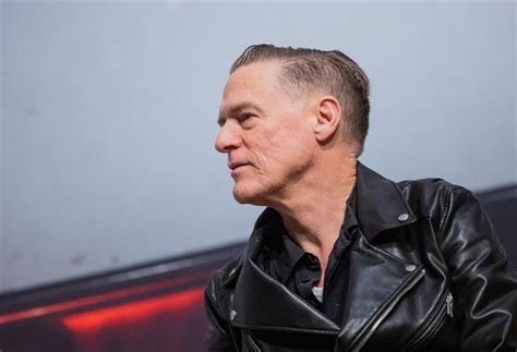 Bryan Adams Ber Kriege Es Ist Nat Rlich Ersch Tternd