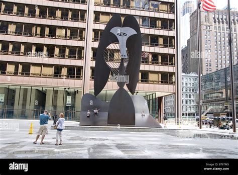 Chicago Il Picasso Sculpture Downtown In Daley Plaza Stock Photo Alamy