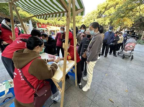 “医”心为你！居民纷纷为这场义诊活动点赞→澎湃号·政务澎湃新闻 The Paper