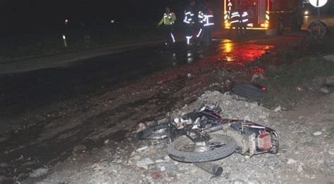 Adıyaman da trafik kazası 3 yaralı Son Dakika Haberleri