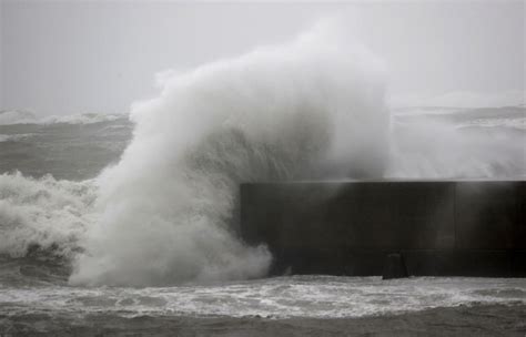 Powerful Typhoon Pounds Southern Japan Thousands Evacuated Winnipeg