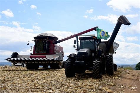 Registro para tratores e máquinas agrícolas passa a valer a partir de