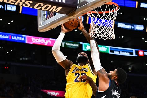 Lebron James Et Les Lakers Règnent Sur Le Derby De Los Angeles • Basket Usa