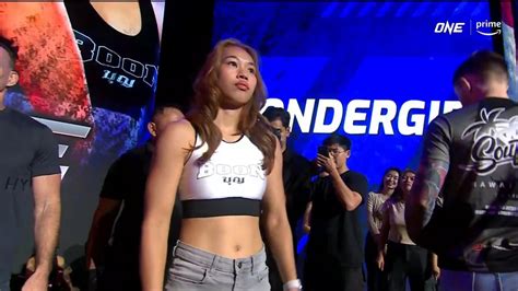 Xiong Jing Nan Vs Wondergirl Weigh In Face Off One Fight Night 14 R Wmma