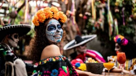 Maquillaje De La Catrina En Sencillos Pasos Sigue Nuestro Tutorial