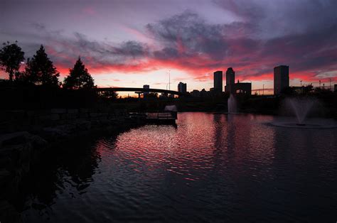 Centennial Park Sunset Tulsa Skyline Photograph By Gregory Ballos