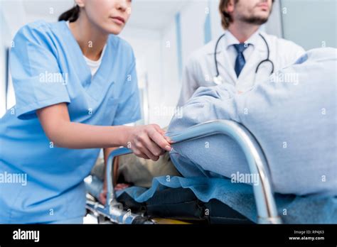Transporting Patient Hi Res Stock Photography And Images Alamy