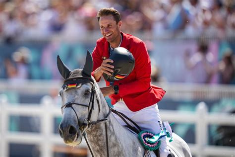 パリ五輪馬術で金メダルのドイツ馬、なんと有名サッカー選手がオーナーだった！「心から感謝」qoly Goo ニュース