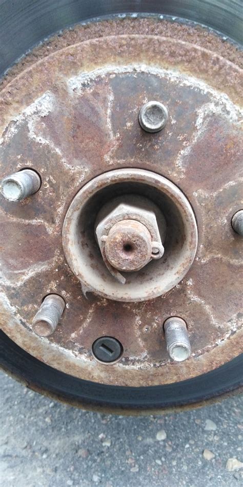 Подтяжка колодок ручника — Nissan Rogue (1G), 2,5 л, 2010 года ...