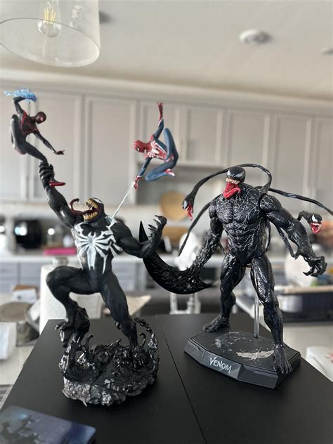 19 Inches Vs Movie Venom Rhottoys