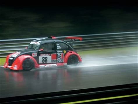 Volkswagen Beetle racer | MyRideisMe.com