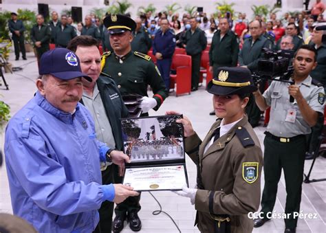 Mujeres Destacan En La Graduaci N De Ciencias Militares Del Ej Rcito De