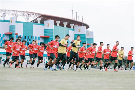 Persebaya Gelar Latihan Perdana Persebaya Id