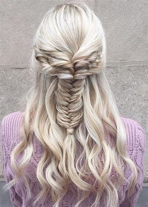 Nuances De Blond Polaire Rep R Es Sur Pinterest Braided Prom Hair