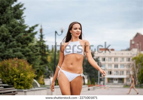 Close Portrait Beautiful Sexy Brunette Woman Stock Photo 2271001871 Shutterstock