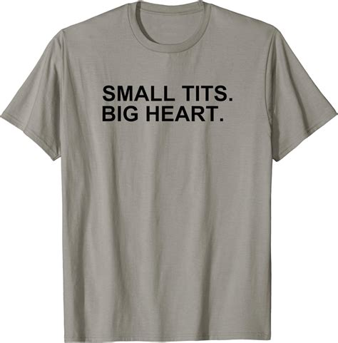 Small Tits Big Heart T Shirt Amazon De Bekleidung