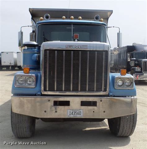 1979 Gmc General Dump Truck In Rochester Mn Item Dc4560 Sold Purple Wave