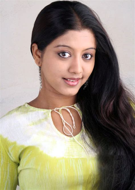 Actress Hot Photoswallpapersbiographyfilmography South Indian Actress Gopika Latest Sexy Images