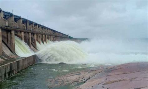 Nizamabad 16 Gates Of Sri Ram Sagar Project Lifted