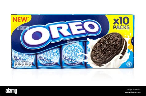 Packet Of Oreo Biscuits On A White Background Stock Photo Alamy