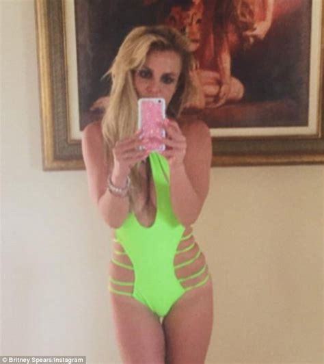 Britney Spears Looks Sensational In Lime Green Swimsuit In Instagram Photo Daily Mail Online