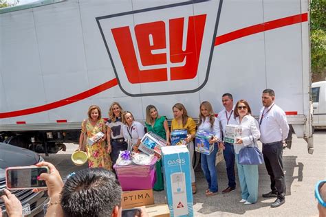 DONA EQUIPO DE COCINA CASA LEY AL ALBERGUE CAARI AL LEIYA Navojoa Al