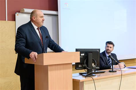 dr Krzysztof Śmiszek Sekretarz Stanu w Ministerstwie Sprawiedliwości