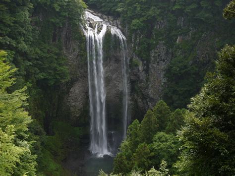 福貴野の滝 龍泉寺の滝の景 大分県宇佐市安心院町 福岡発 九州観光ガイド