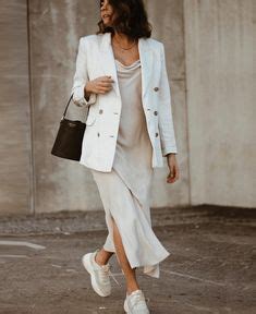 Naked Chic