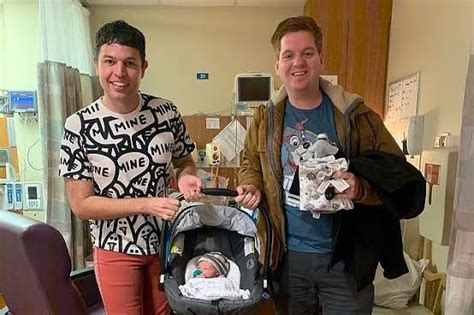 Pareja Gay Logra Adoptar En Medio De La Pandemia Anodis