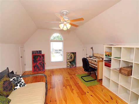 Frog Front Room Over Garage Front Room Home Decor Home