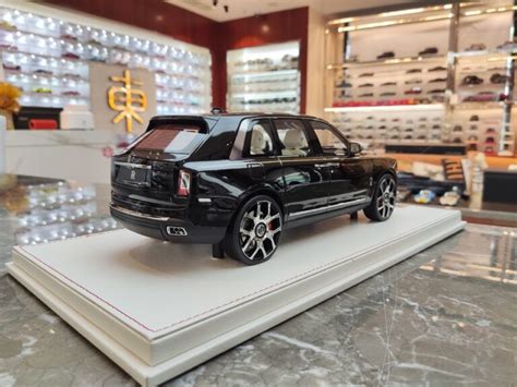 Rolls Royce Cullinan 118 Resin Black