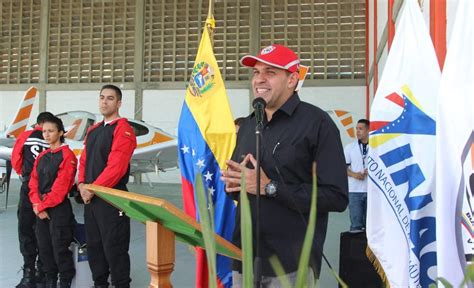 Ministro Ing Hip Lito Abreu Presidi Inauguraci N De Hangar Servicio