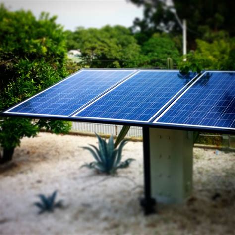 Sistema Fotovoltaico Para Zonas Rurales Solar Panels Roof Solar