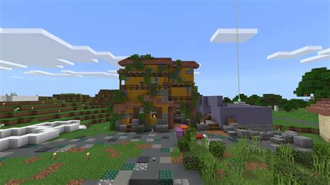 My new Spanish style house! : r/MinecraftWorldIdeas