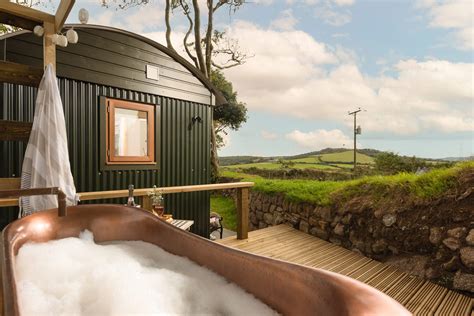 Unique Hideaways Luxury Glamping Cornwall Muddy Stilettos