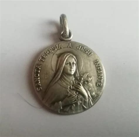 ANCIENNE MÉDAILLE SAINTE Thérèse Religieuse Reliquaire EUR 9 00