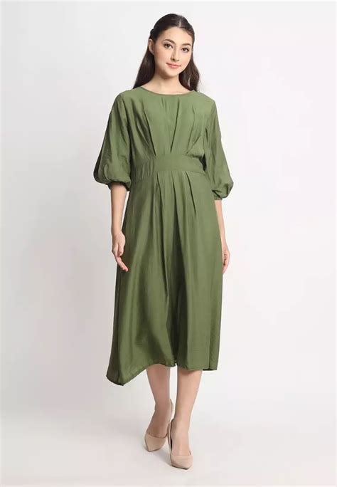 Jual FAME FAME Midi Dress Sage Green 9511067 Original 2024 ZALORA