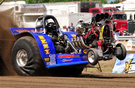 Pulling Tractorhd Wallpapers Backgrounds