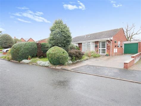 2 Bed Semi Detached Bungalow For Sale In Ryefields Bishops Tachbrook