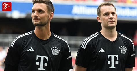 Fc Bayern M Nchen Manuel Neuer Und Sven Ulreich Als Tor L Sung