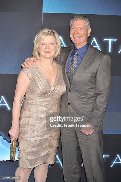 Stephen Lang Wife Photos Et Images De Collection Getty Images