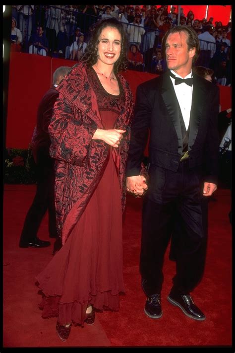 Who Are Margaret Qualleys Parents? | PS Celebrity